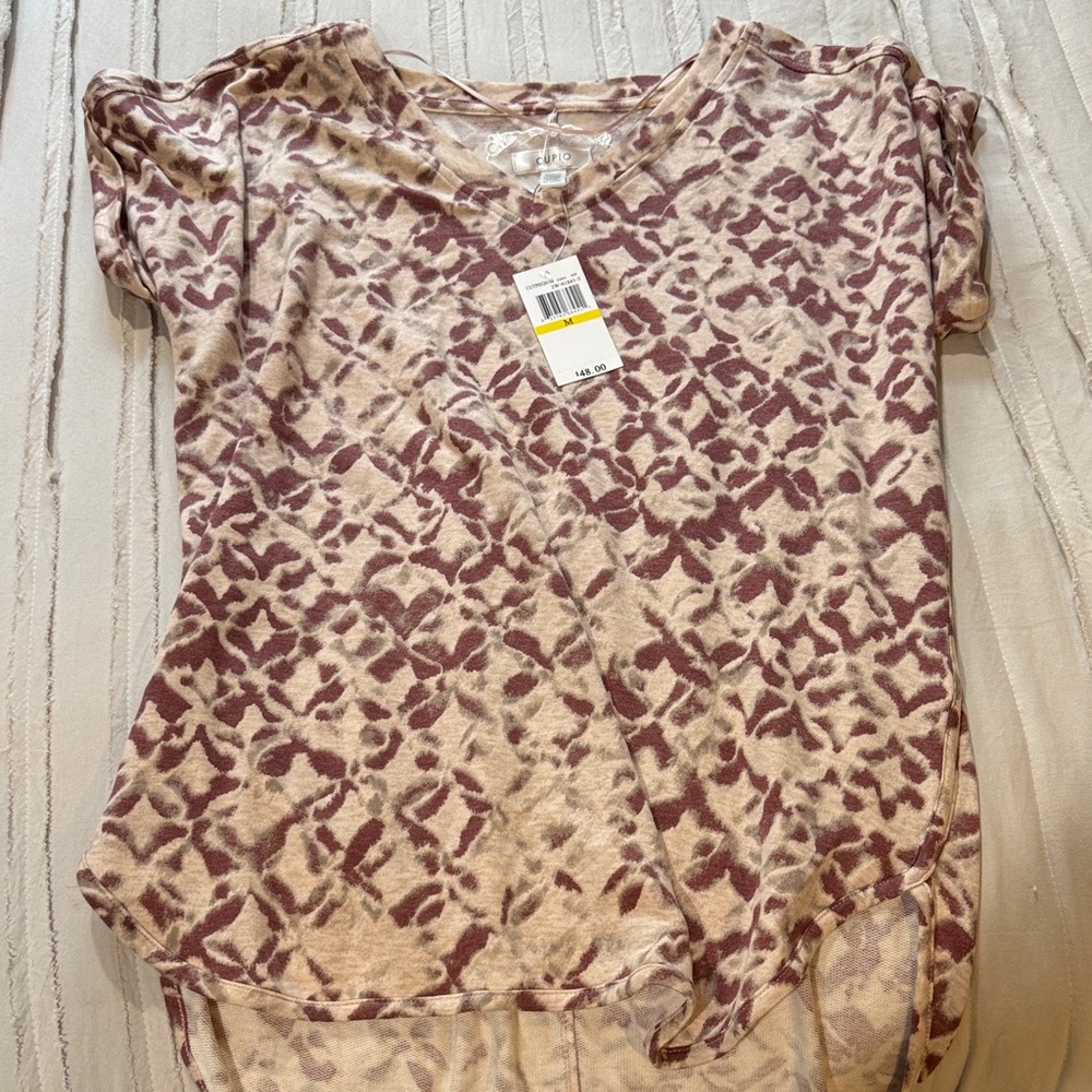 Cupio Short Sleeve Top in Cream and Brown